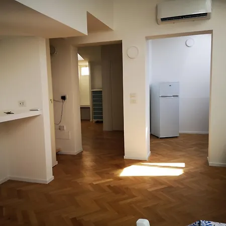 House Fabrizi Apartman *